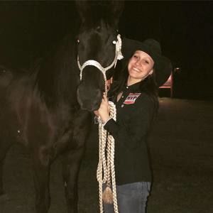 Meet your Posher, Alyssa